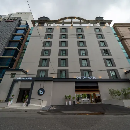 Custom Hotel