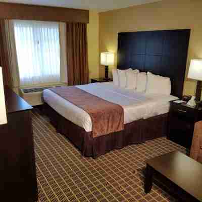 Quality Inn & Suites Rooms