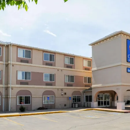 Comfort Inn & Suites Alameda at Albuquerque Balloon Fiesta Park