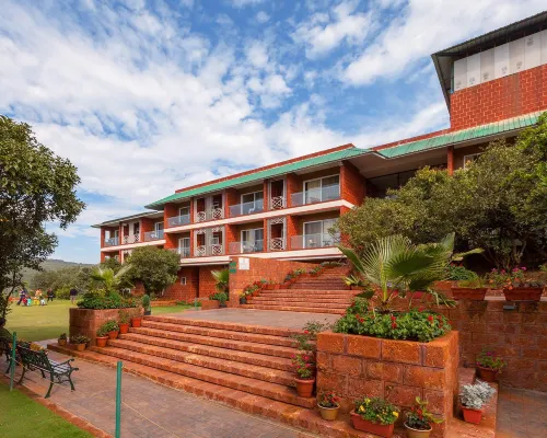 Bella Vista Resort Hotels in Satara