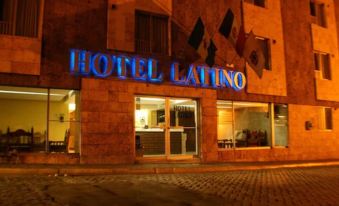 Hotel Latino