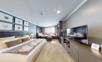 Stay in Style at Nimman R306B