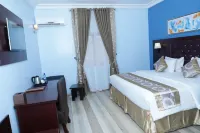 Glo-Ran Hotel and Event Place - balcony