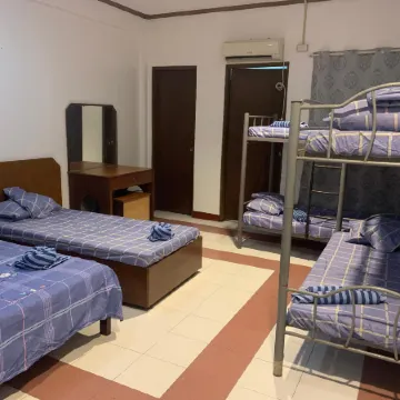 Sleepadz Hotel-Dormitel Dyd