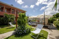 Hôtel Guadeloupe Palm Suites Các khách sạn gần Pointe des Chateaux
