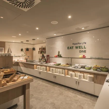 Holiday Inn HAMBURG - BERLINER TOR by IHG