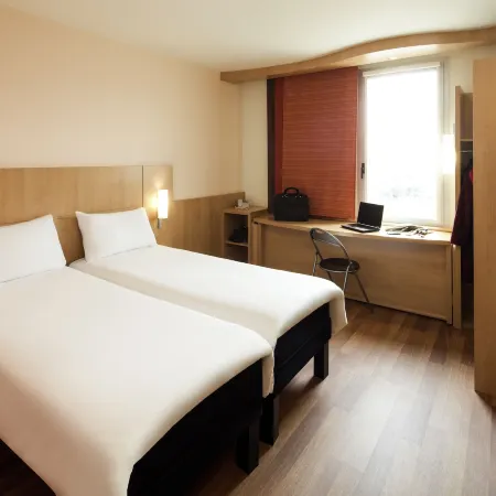 Ibis Setubal