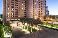 DoubleTree by Hilton Hotel & Suites Houston by The Galleria Các khách sạn gần Houston Museum District