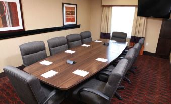 Hampton Inn & Suites by Hilton Fargo Medical Center