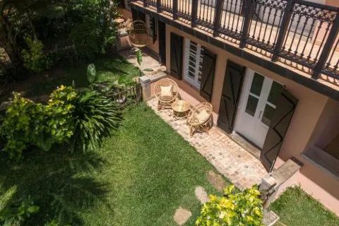 The Slow Vegan Hotel