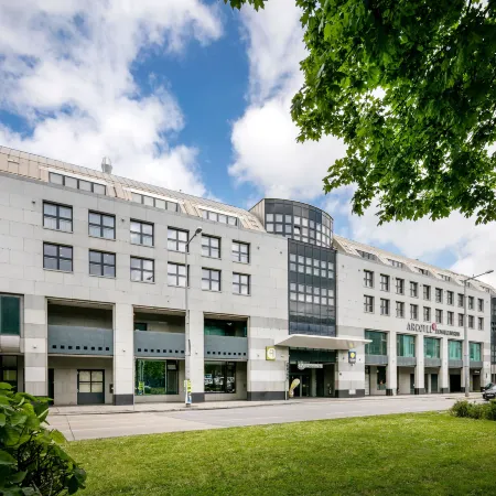 ARCOTEL Donauzentrum Wien Отели рядом с достопримечательностью «Башня Данубе»