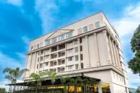 Mastiff Grand the Sia Palace Suites & Banquets, Khopoli (Nr. Imagica) Hotels in Raigad