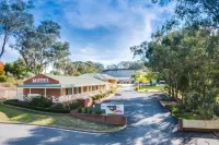 Commercial Golf Resort Hotels near Myer Centrepoint