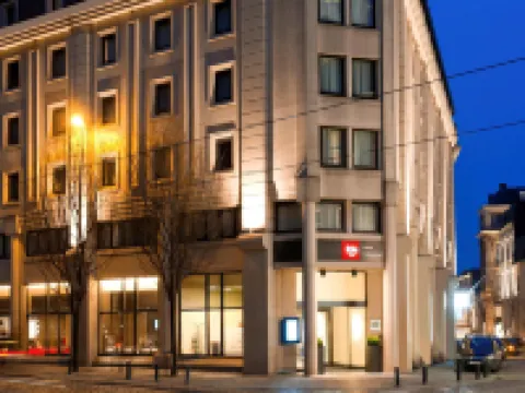 Ibis Gent Centrum St. Baafs Kathedraal Hotels near Saint Michael's Bridge