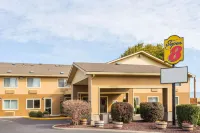 Super 8 by Wyndham LaGrande Hotels near Quinn Coliseum
