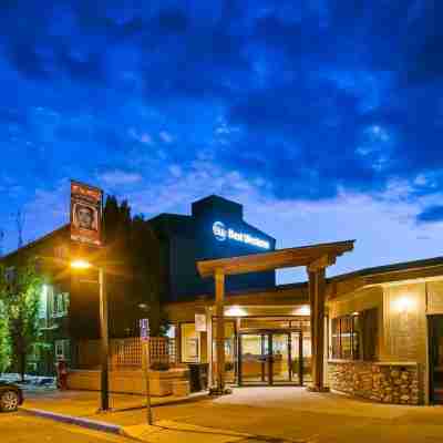 Invermere Inn Hotel Exterior