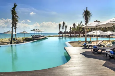 海河天堂艾貝索 - 限成人- 全包式 Playa Punta Esmeralda附近的飯店
