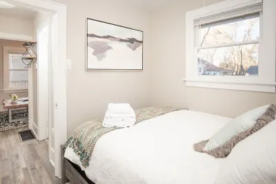 Cozy Carriage House, Walk to Unc, Free Bikes