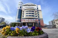 Platan Yuzhniy Hotel
