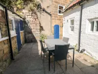 Grimes Cottage Hotels in Staithes