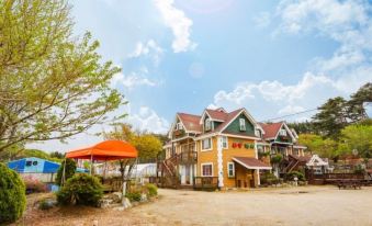 Taean Oull Bed and Breakfast