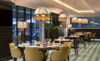 The Connaught, New Delhi- Ihcl SeleQtions
