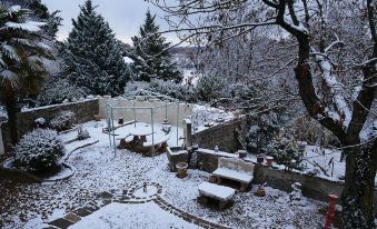 Chambres d'Hotes A l'Ombre du Saule - Housity