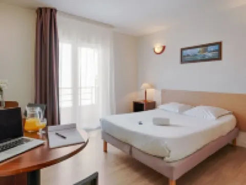 ゼニチュード ホテル - レジデンス ベジエ サントル エローのホテル