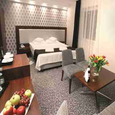 Hotel Zamek Centrum Rooms