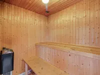 "Annemia" - 200m from the Sea