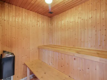 "Annemia" - 200m from the Sea