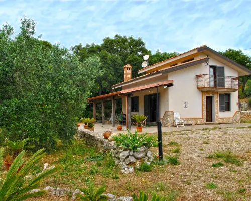 Villa Cycas Relaxation in Nature Hotels in Itri