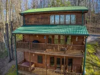 豪華的九熊家離Gatlinburg幾分鐘路程由Redawning提供 Rainforest Adventures附近的飯店