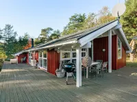 "Helmtrud" - 500m from the Sea