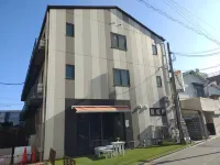 J-Hoppers Osaka Universal - Hostel فنادق في أوساكا