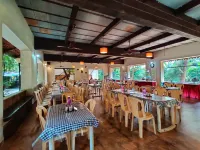 Pinewood Resort Hotels in Khandpe