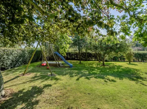 "Leandra" - 600m from the Sea