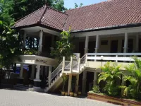 Hotel Wisma Djaja Syariah Hotels in Bojonegoro