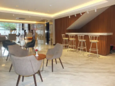 W Three Style Hotel Makassar Hotel di Rappocini