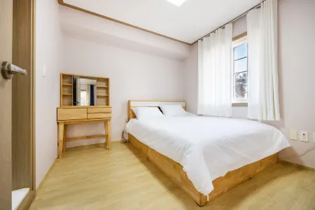 Taean Oceanhill Resort Pension