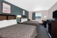 Days Inn by Wyndham Neenah Hotels in Menasha