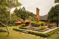 Villa Genteng Bogor Mountain Villas & Resort Hotels in Cigombong