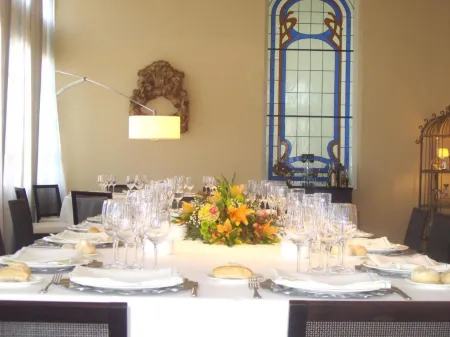 Hotel Arcea Palacio de las Nieves Отели в г. Нава