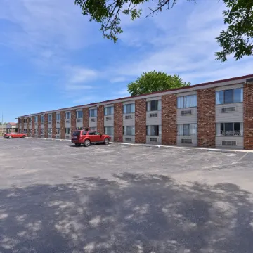 Americas Best Value Inn Clear Lake Отели в г. Клир Лейк