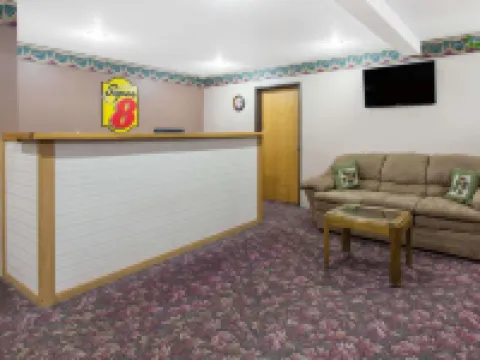 Super 8 by Wyndham Austin MN Hotels in Austin