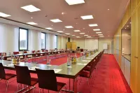 The Monarch Hotel Hotels in Kelheim