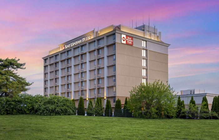 Best Western Plus the Charles Hotel