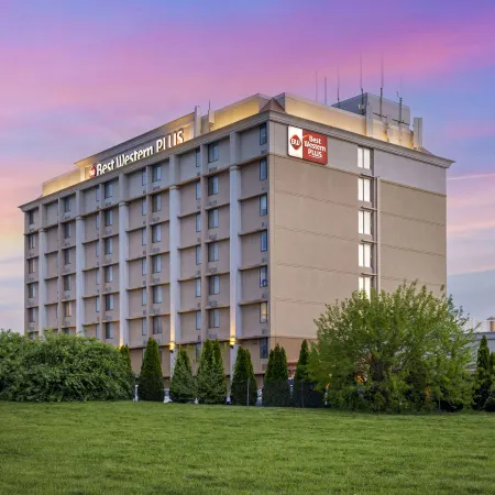 Best Western Plus the Charles Hotel
