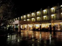 比亞埃爾莫薩維瓦酒店