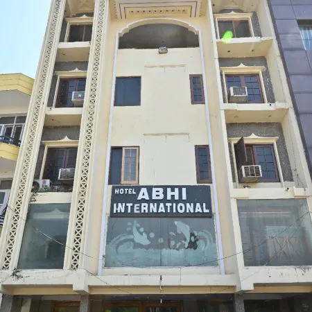 Hotel Abhi International